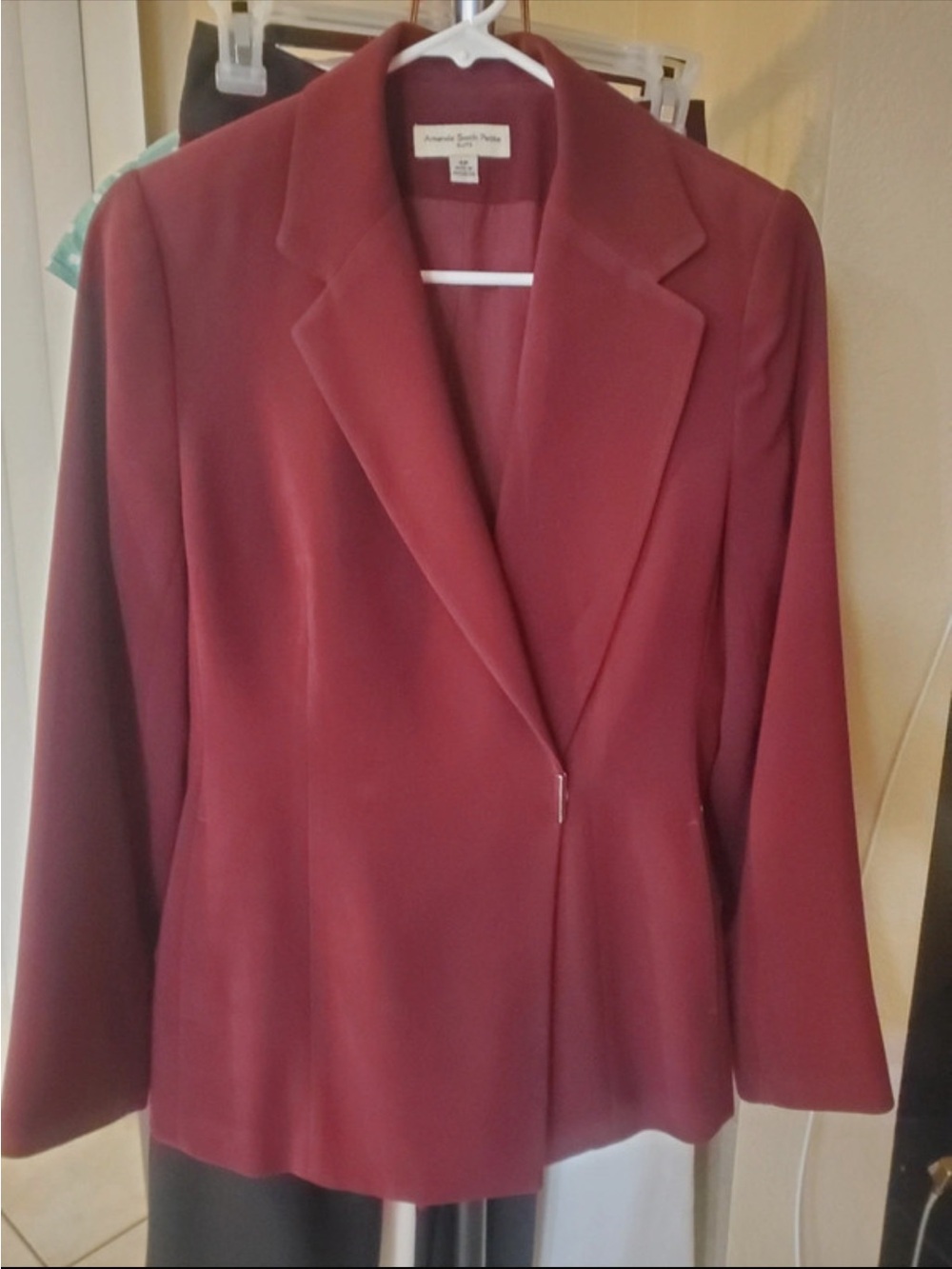 Amanda Smith Burgundy Tailored Blazer Jacket & Skirt Suit